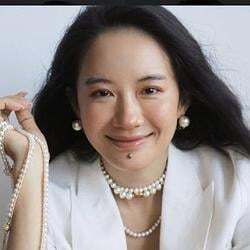 客服小何 (Customer Service Xiao He) (ŮƌŰĽ)